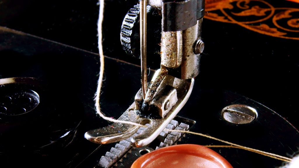 3 Ultimate Solutions to Your Sewing Machine 3 Problems: Repair at Home