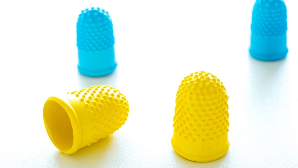 colorful thimble (yello and blue)