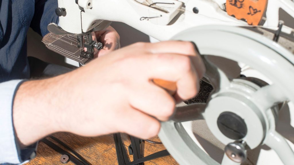 leather sewing machine maintenance 